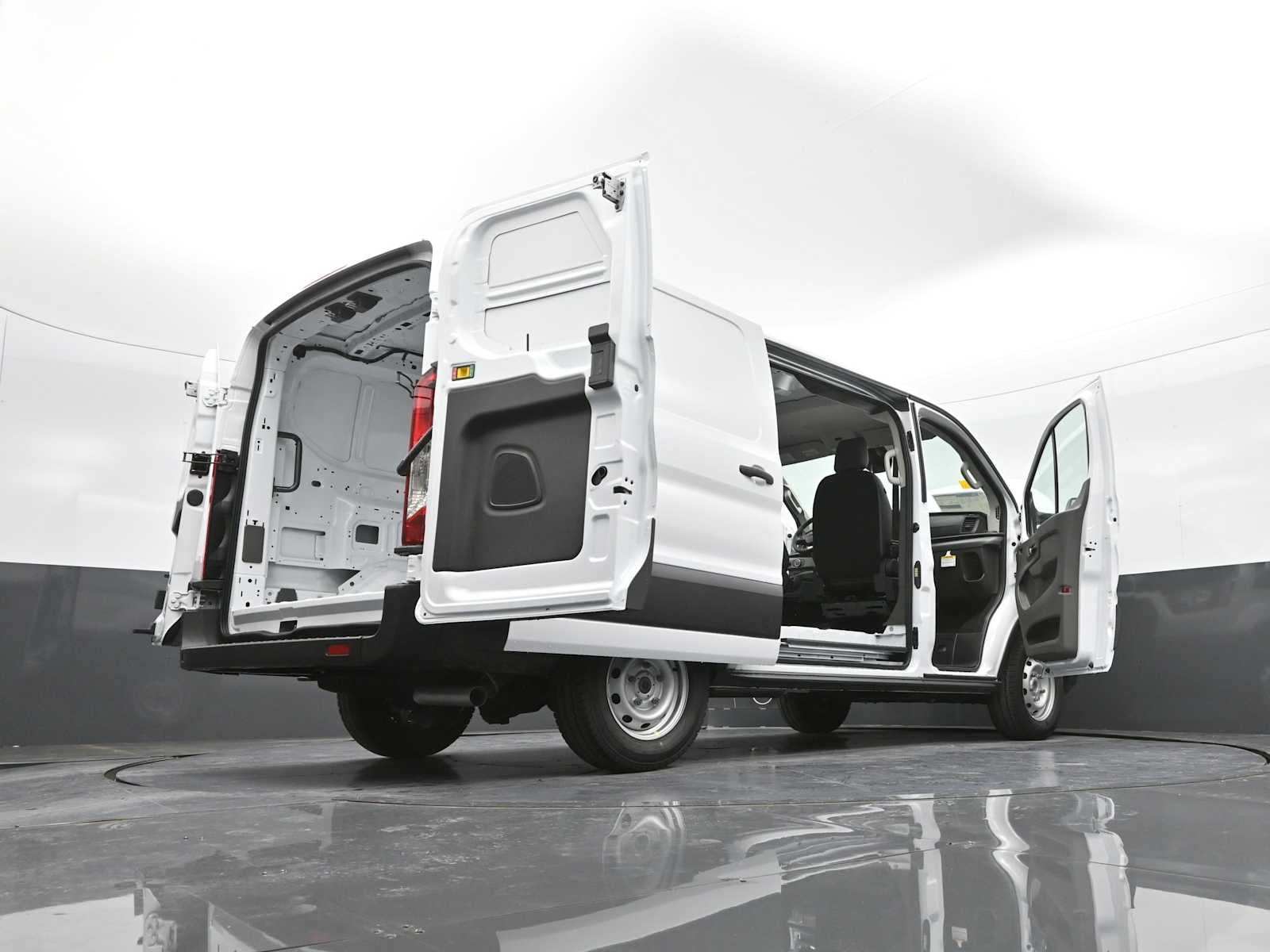 2025 Ford Transit Base