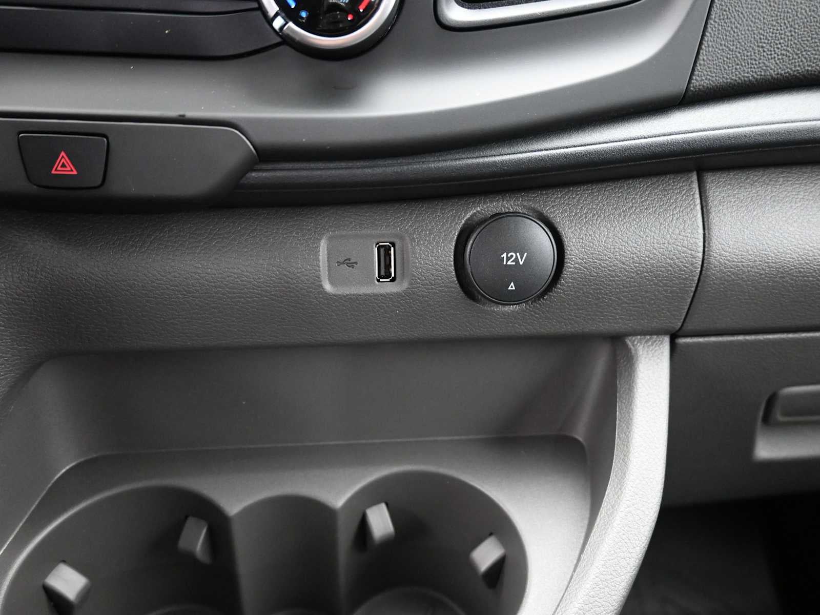 2025 Ford Transit Base