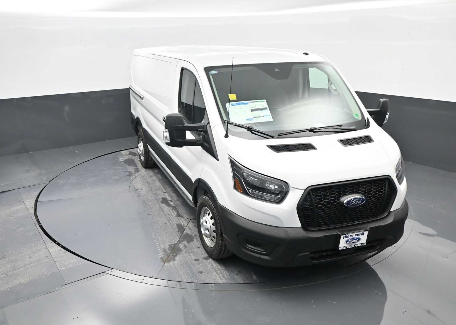 2025 Ford Transit Base