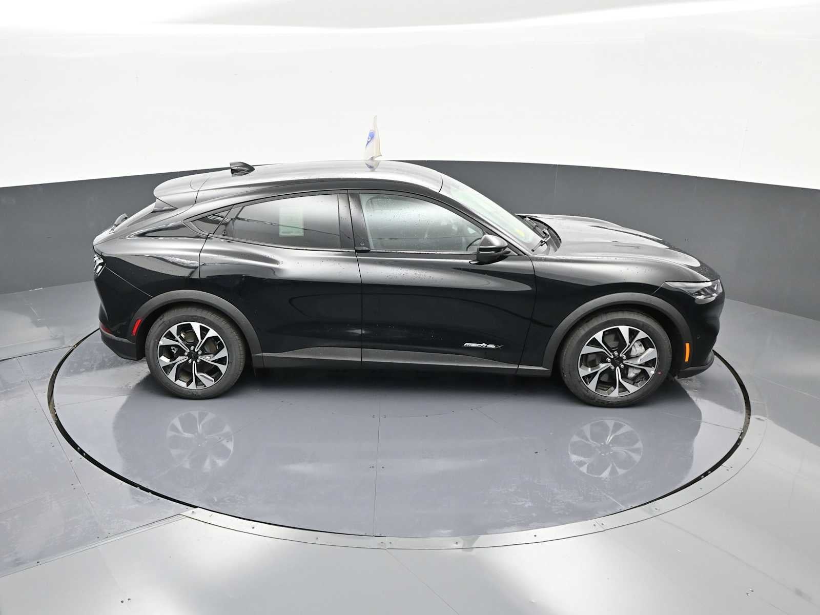 2024 Ford Mustang Mach-E Select